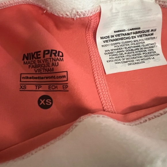 NWT Nike Pro Women’s Shorts in Coral/Black Stripes - Picture 4 of 9